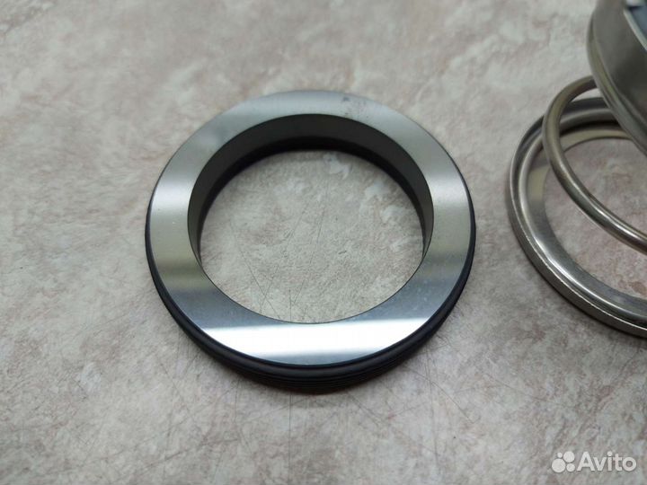 Торцевые уплотнение нв-мн-е 50/50-80 дхм 10026.09