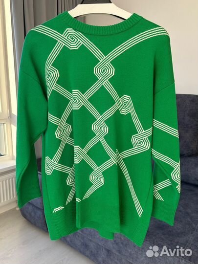 Свитер Charmstore логомания