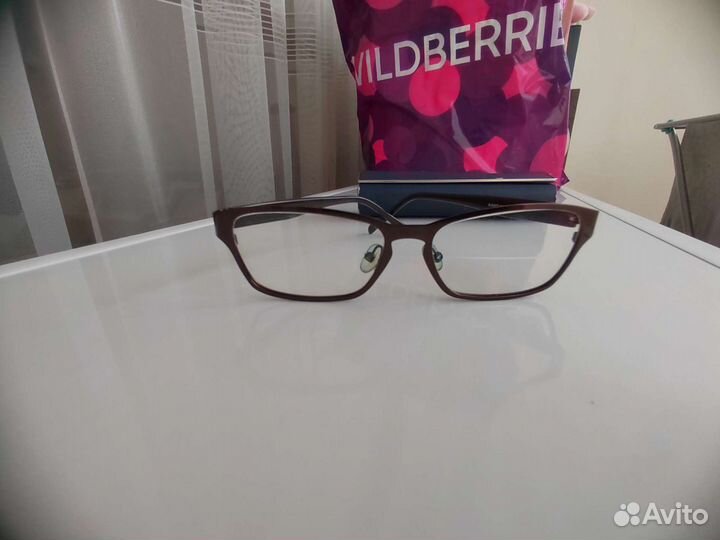 Очки (диоптрии -0.5)