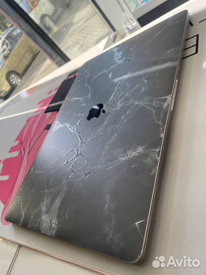 Apple macbook pro 15 2018