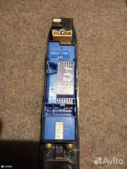 Блок упр. стеклоподьемниками на subaru forester SG