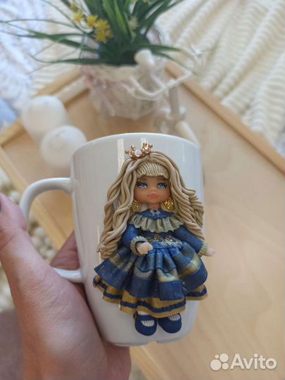 Кружка с декором из полимерной глины