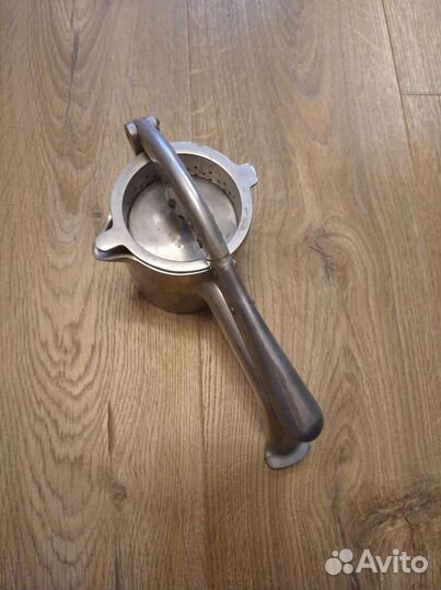 Соковыжималка ручная алюминиевая