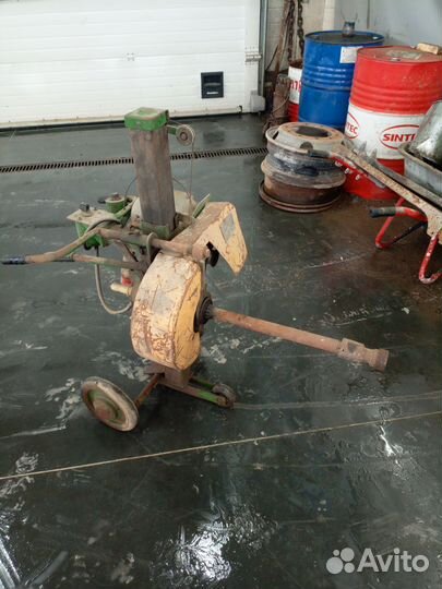 Гайковерт электрический ударный