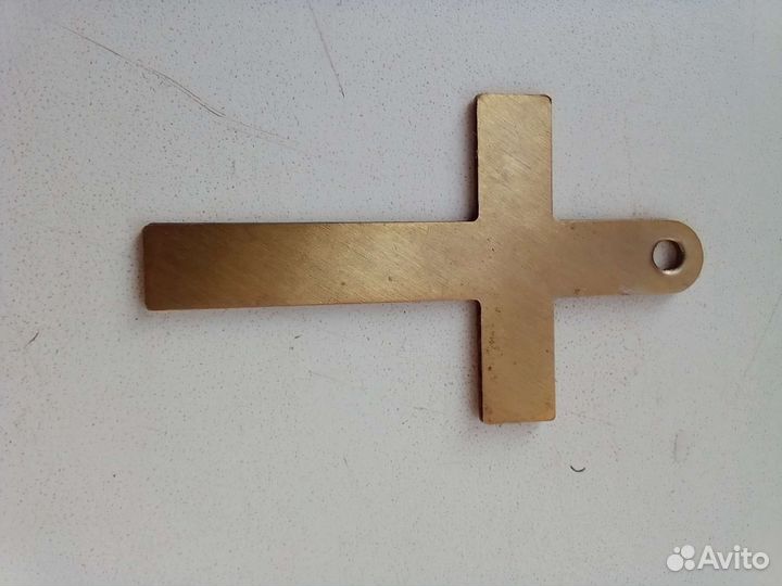 Кулон и 3 крестика