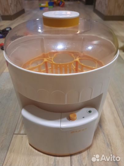 Стерилизатор для бутылочек maman