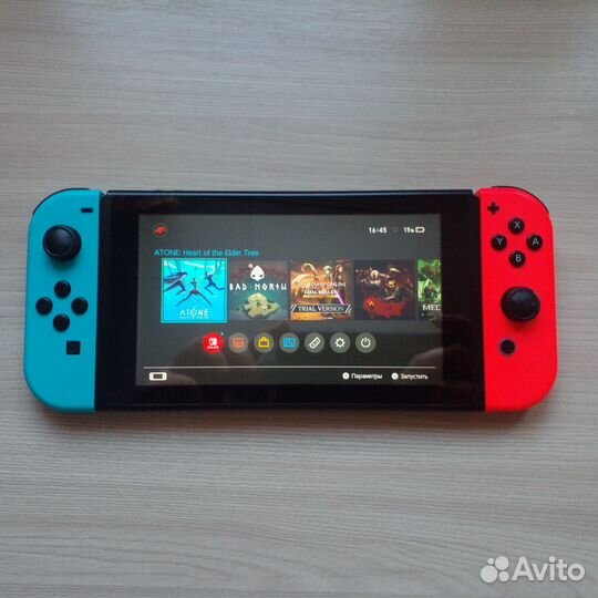Nintendo Switch V.2 32GB + 35 лицензионных игр