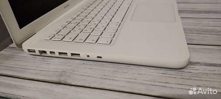 Apple MacBook pro A1342