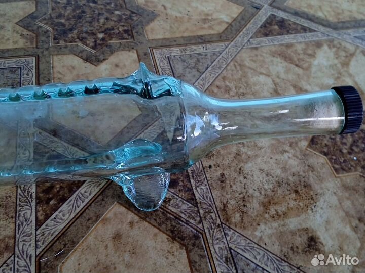 Ёмкость для вина 0,7 л щука длина 67 см