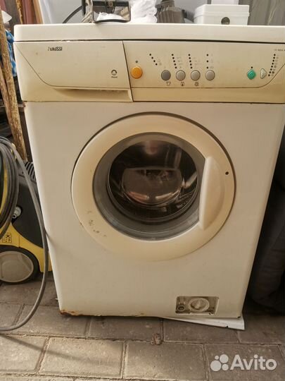 Zanussi Стиральная машина бу