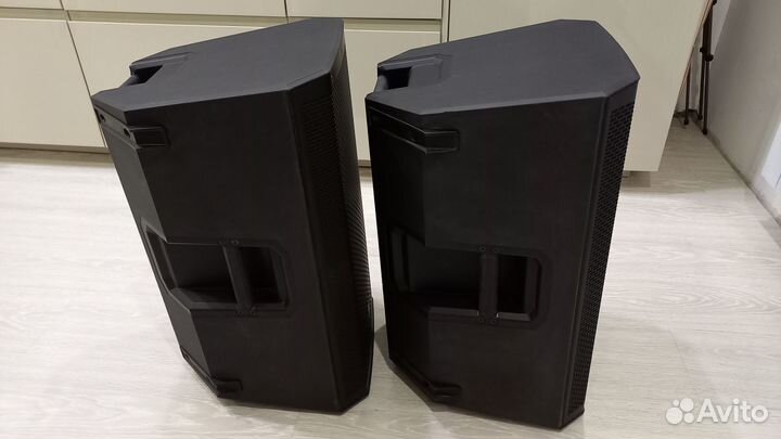 Комплект Electro-Voice ZLX-12P +yamaha mg82cx