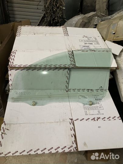 Стекло левое Chevrolet Aveo T250