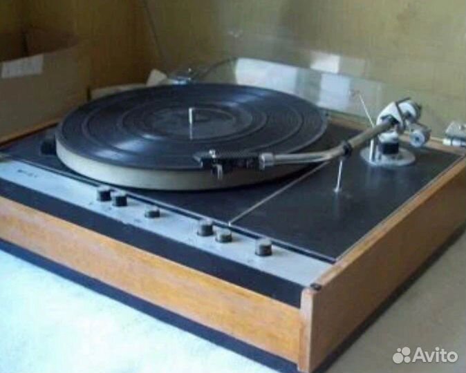 Электроника Б1 -01 (проигрыватель винила) - 1977