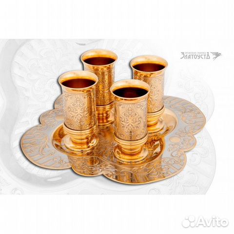 Стопки, золотой поднос