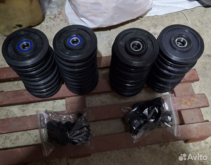 Каток для снегоходов,мтобуксировщика