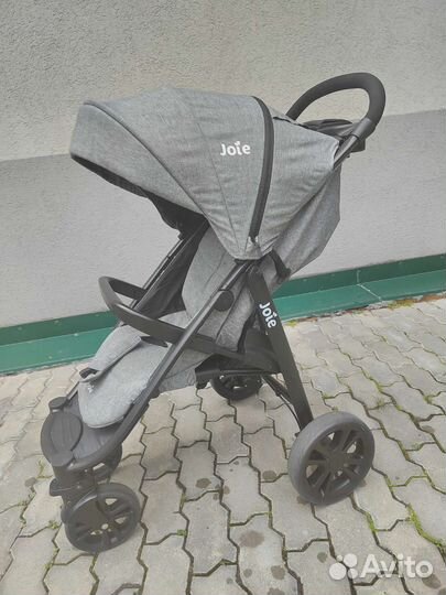 Прогулочная коляска Joie litetrax 4