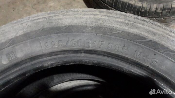 Kumho 722 225/60 R17
