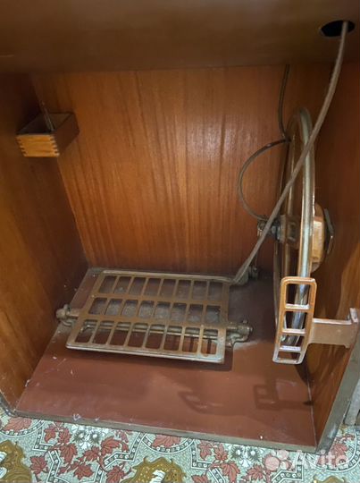 Швейная машина Minerva