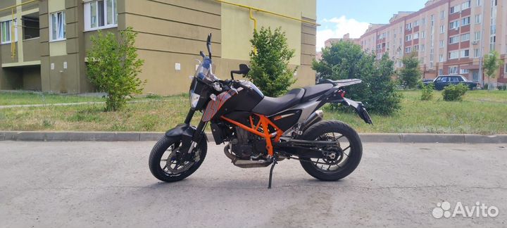 KTM duke 690