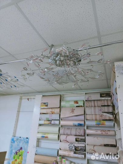 Продам люстру