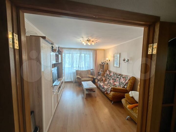 2-к. квартира, 50 м², 8/10 эт.