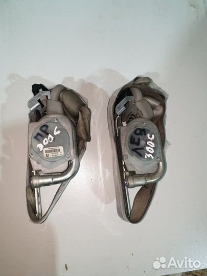 Ремень безопасности правый Chrysler 300C Крайслер