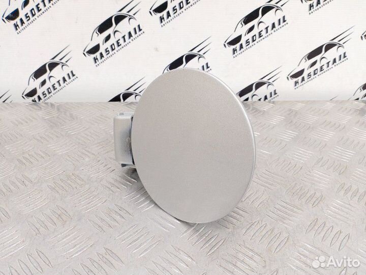 Лючок топливного бака Hyundai Tucson JM D4EA 2010