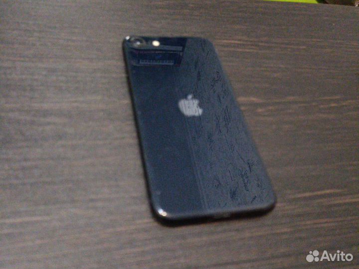 iPhone SE (2022), 64 ГБ