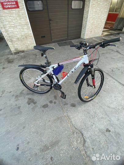 Велопипед GT