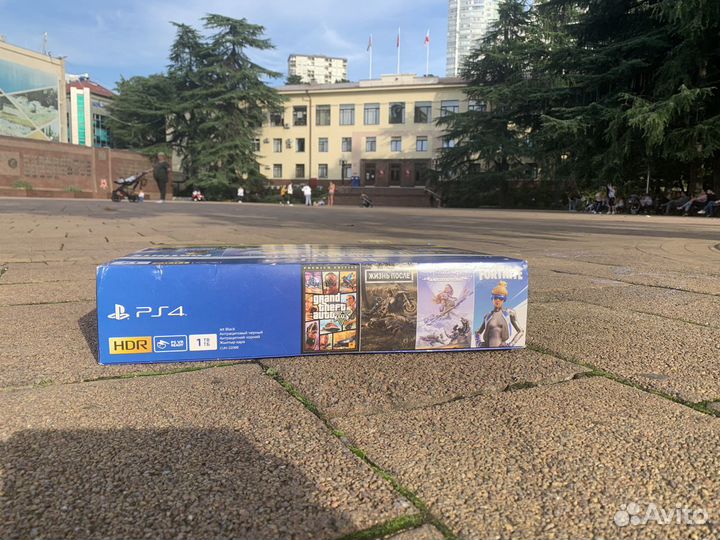 PlayStation 4 Slim 1Tb