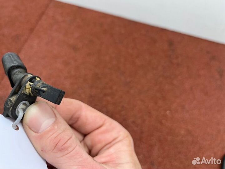 Датчик ABS передний левый Skoda Kodiaq NS7