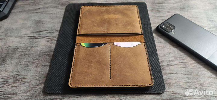 Обложка на паспорт кожаная