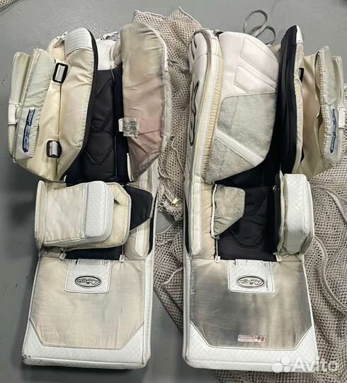 Чистка и ремонт хоккейной формы