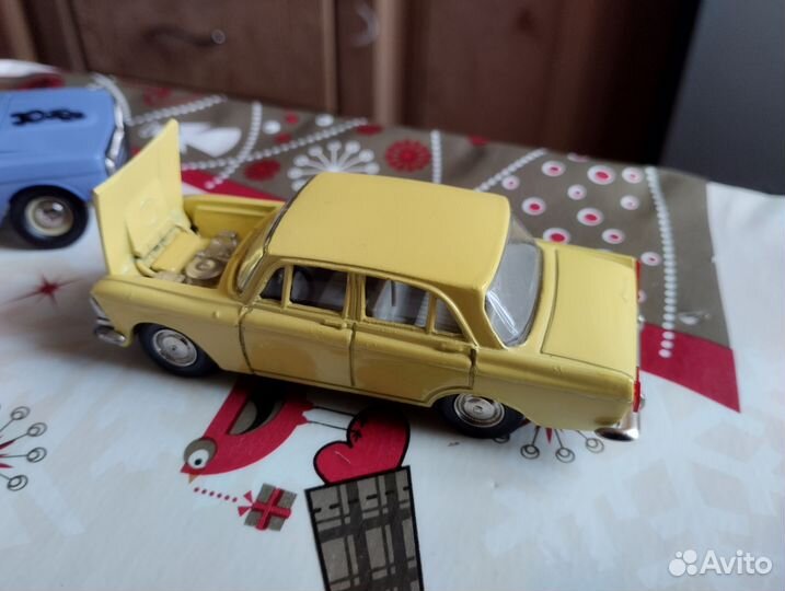 Модель автомобиля москвич СССР 1 43