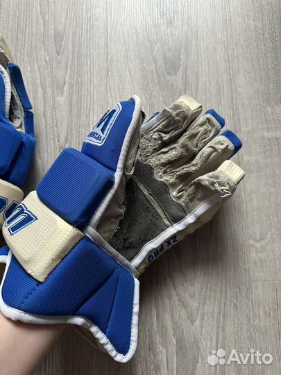 Краги хоккейные