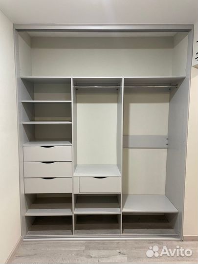 Шкаф стенка