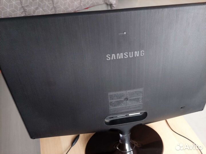 Монитор Samsung S24B350