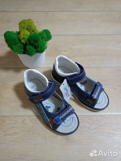 Сандали 29 размер новые