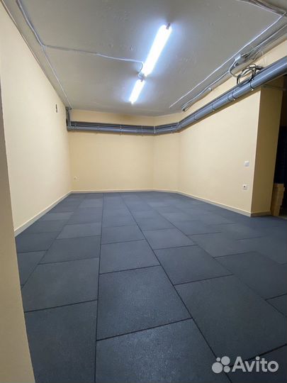 Резиновое напольное покрытие для занятия спортом