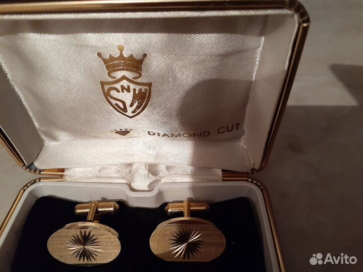 Набор запонки и булавка для галстука