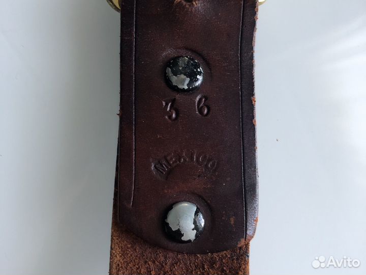 Мужской кожаный ремень с пряжкой