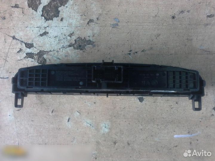 Кнопка аварийной сигнализации Peugeot 308 I 2007-2