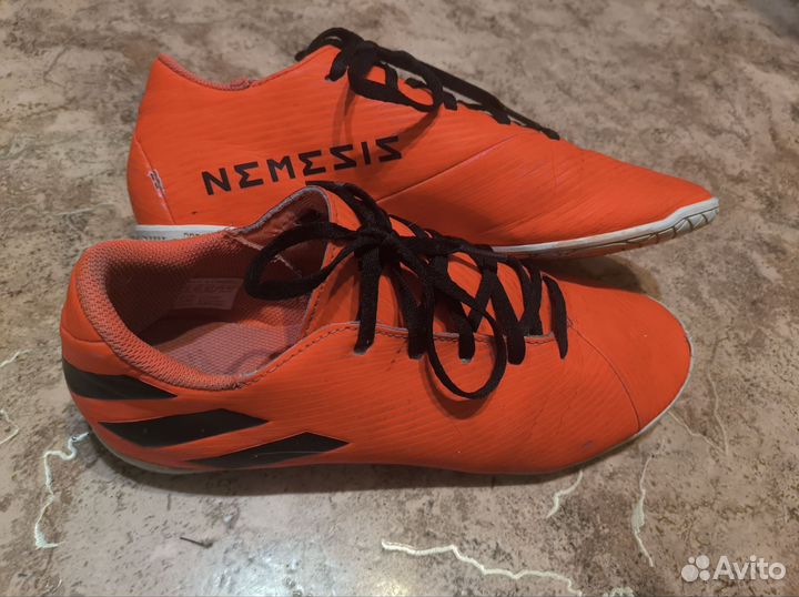 Adidas nemeziz футзалки