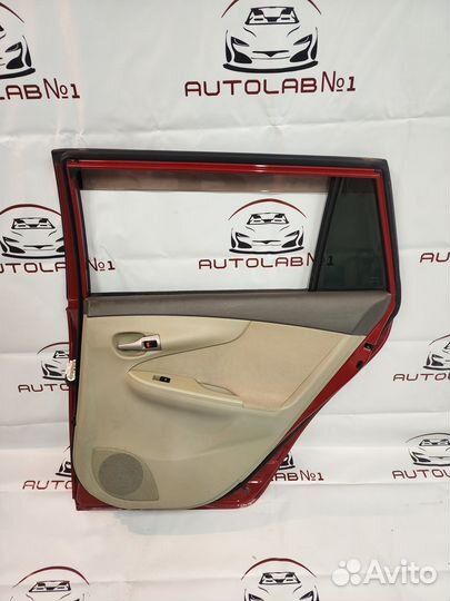 Задняя правая дверь Toyota Corolla Fielder NZE141