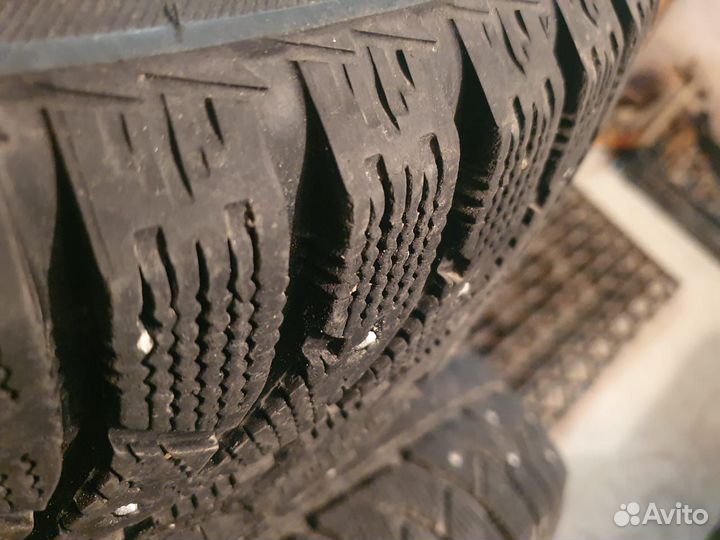 Bridgestone Ice Cruiser 7000 205/55 R16