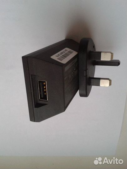 Зарядное устройство HTC TC P300