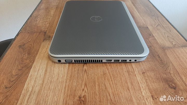 17-дюймовый шустрый Dell Inspiron n5720 #1024