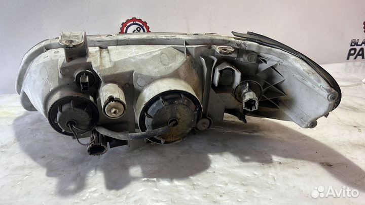 Фара правая nissan bluebird sylphy 2003-2005