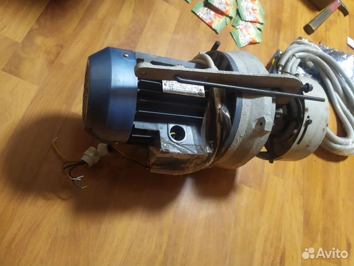 Двигатель швейной машины 380 асинхронный