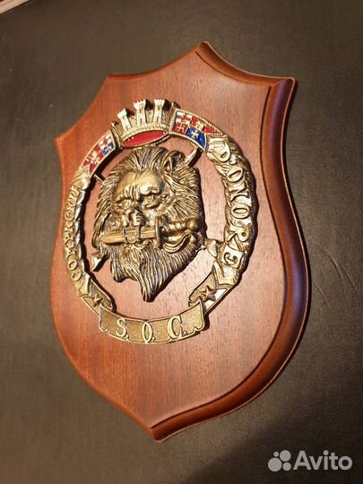 Бронзовый медальон на стену